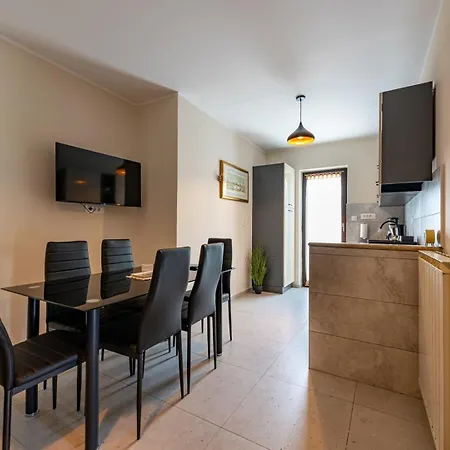 Διαμέρισμα Oasis With Terrace *